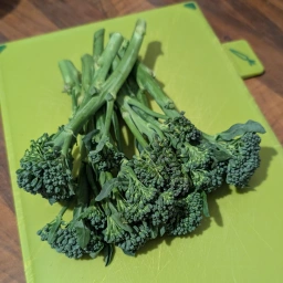 Ingredients: broccolini