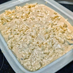 Layer: Béchamelsauce and Feta
