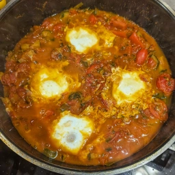 The set eggs in the finished Shakshuka