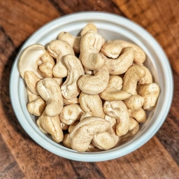 Ingredients: cashew nuts