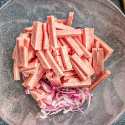 Onion and German-style bologna sausage
