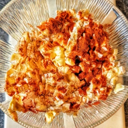 Ingredients: Camembert, butter, onion, caraway, paprika powder and beer