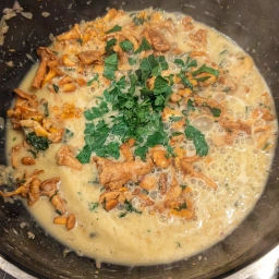 Sauce with parsley