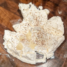 Ricotta with garlic, pepper, salt, nutmeg and lemon juice