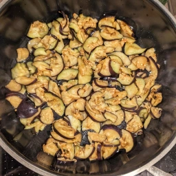 Aubergines in the pan