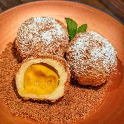 Finished dish: Marillenknödel