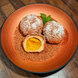 Finished dish: Marillenknödel